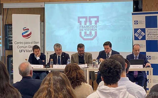 Imagen de la conferencia organizada por el Centro para el Bien Comn Global.